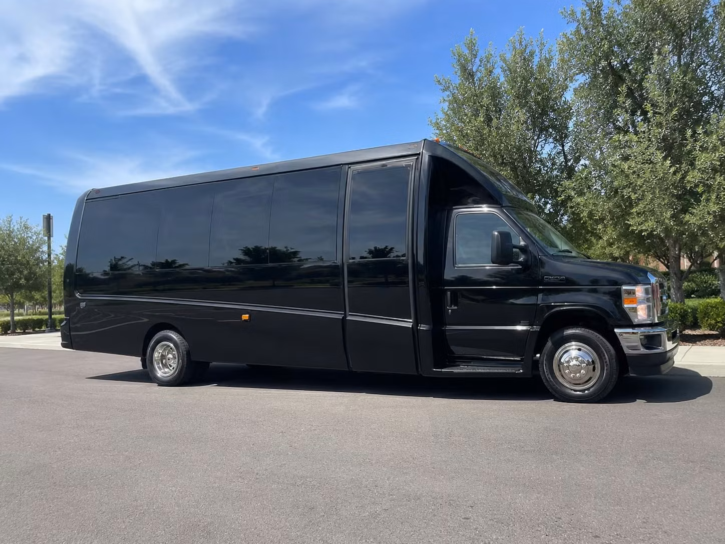 15 passenger minibus